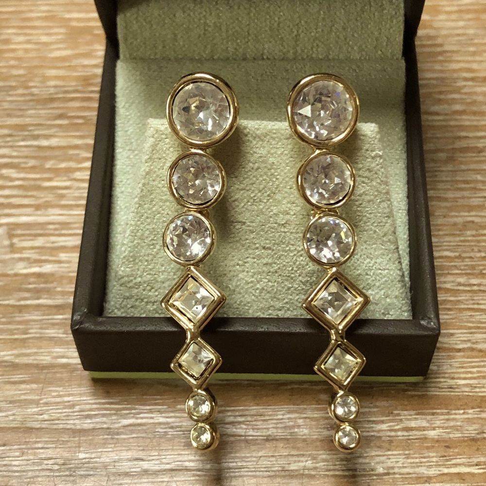 Trifari drop earrings & hair comb